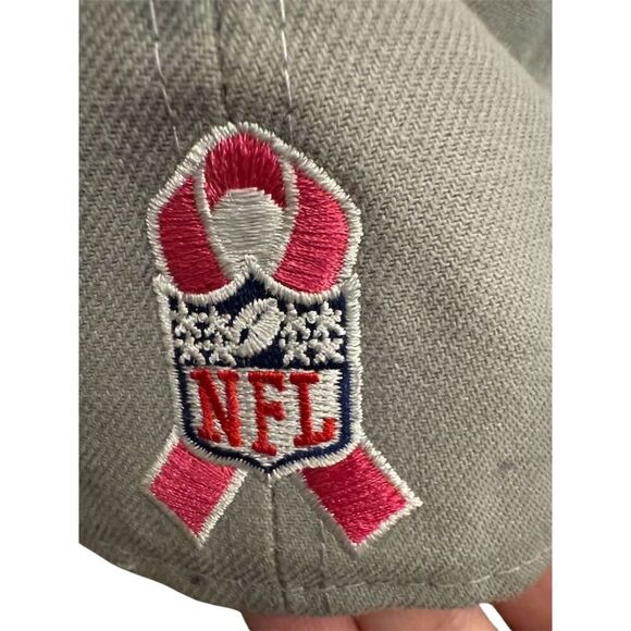 New Era 59FIFTY NFL Team Fitted Cap Gray/Pink Size 7 Unisex Hat - Picture 2 of 7
